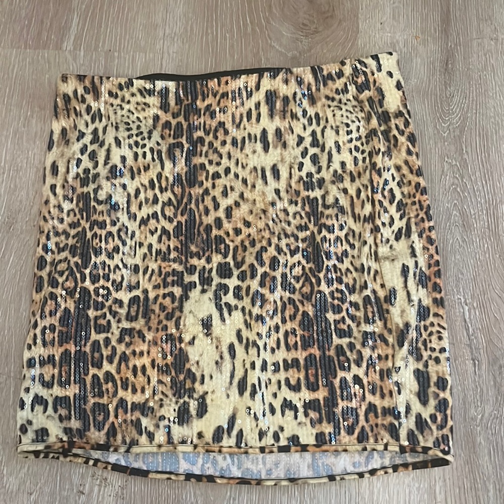 Skirt never worn
